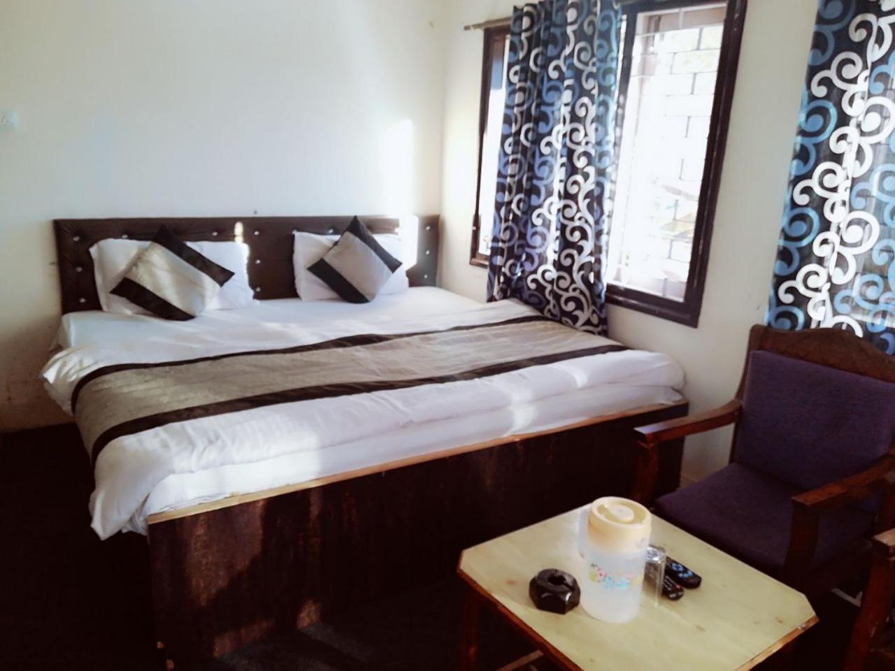 Goroomgo Luxury Stay Mall Road Nainital Eksteriør billede